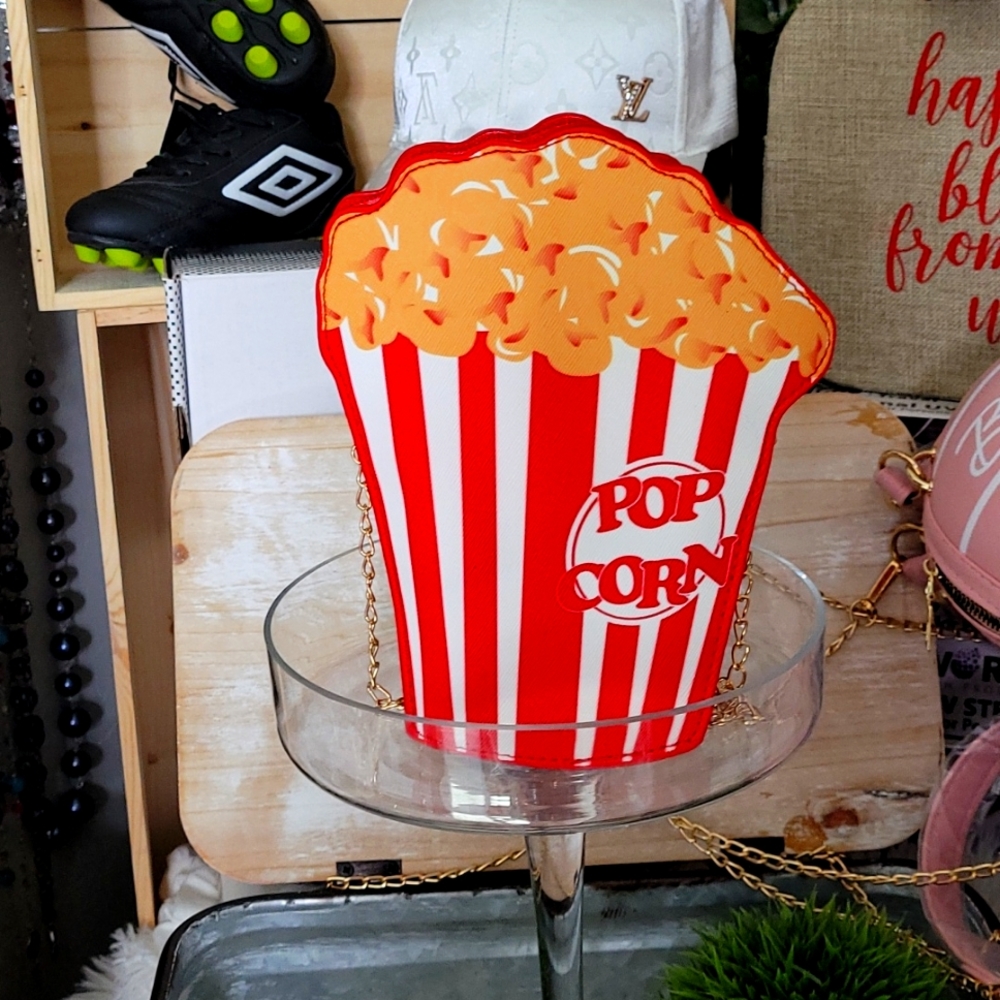 Pop corn Purse in the Front & Red in the back